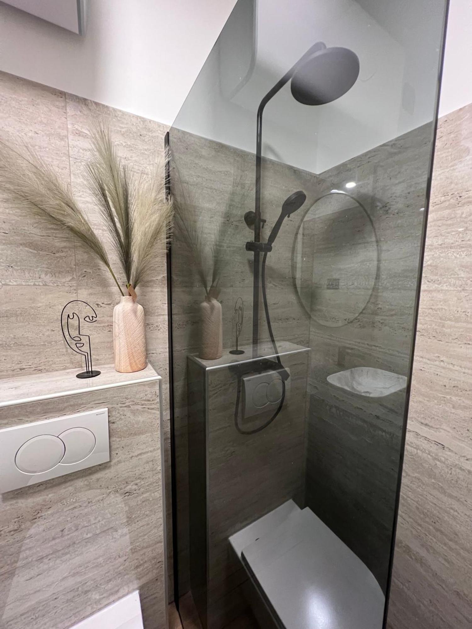 Bonvenon2Volme Apt&Room プーラ エクステリア 写真